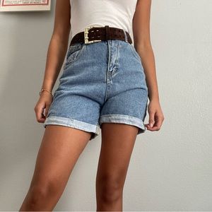 Super cute and trendy dad shorts 🌻